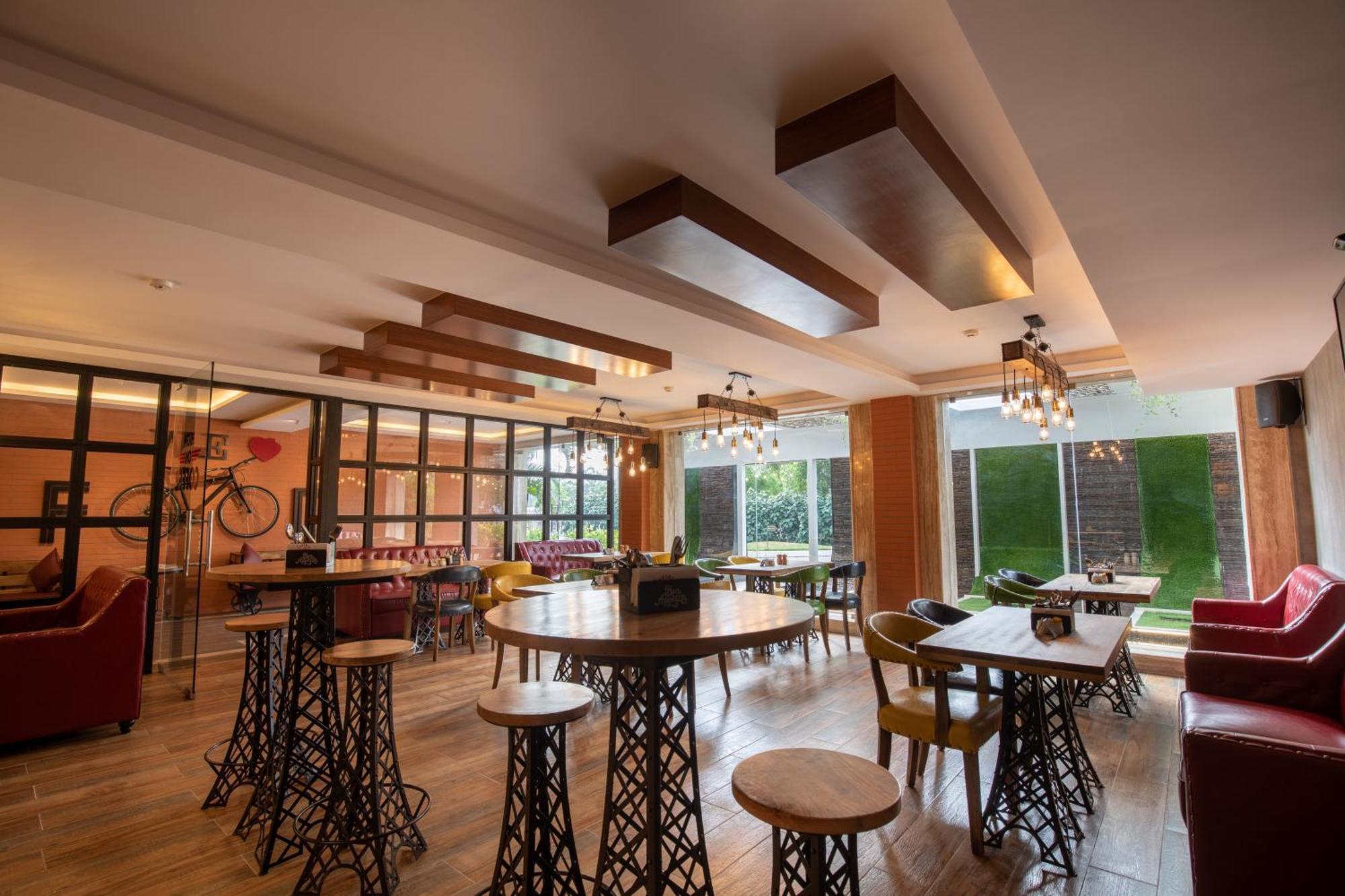 Jenneys Residency Hotel Coimbatore Exterior photo