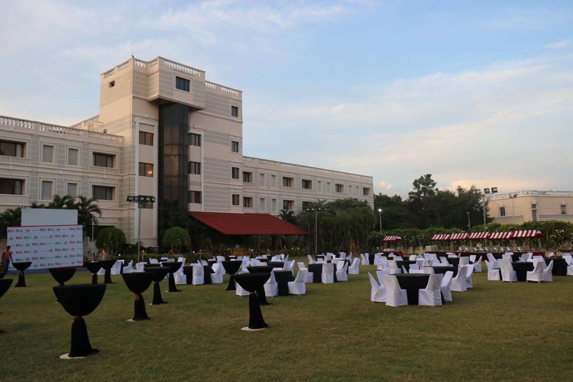 Jenneys Residency Hotel Coimbatore Exterior photo